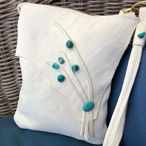 Pretty White Leather bag with a tree of Turquoise stones w/ turq lining & pocket